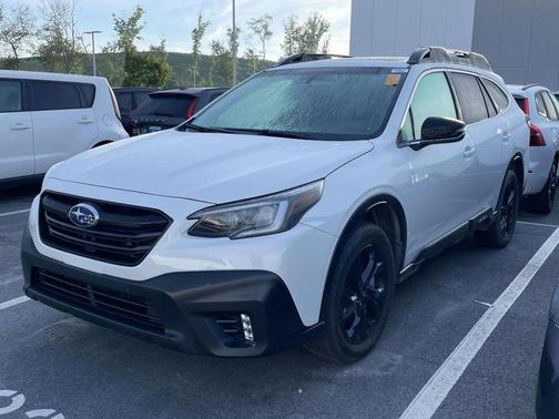 Crystal White Pearl 2021 Subaru Outback Onyx Edition XT