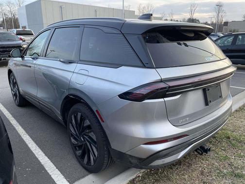 2025 Lincoln Nautilus Reserve