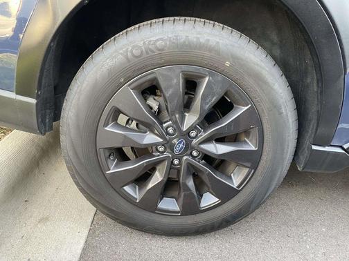 Cosmic Blue Pearl 2025 Subaru Outback Onyx Edition