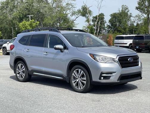 Ice Silver Metallic 2022 Subaru Ascent Touring 7-Passenger