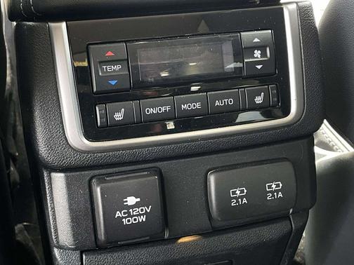 Ice Silver Metallic 2022 Subaru Ascent Touring 7-Passenger