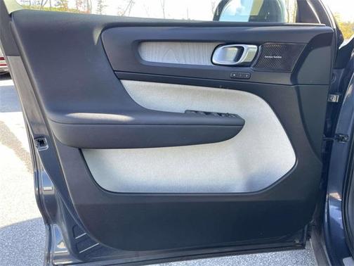 2019 Volvo XC40 T5 Inscription