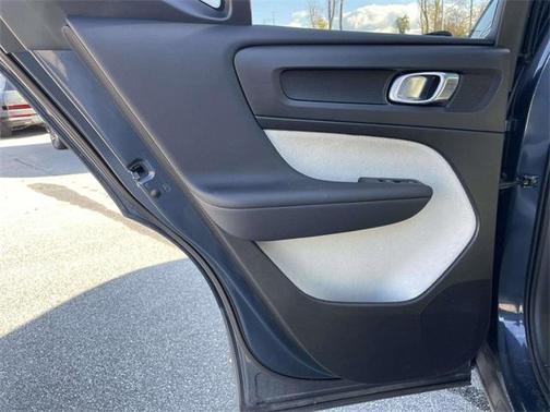 2019 Volvo XC40 T5 Inscription