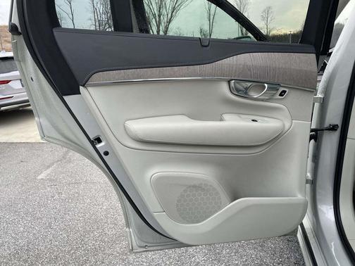 2022 Volvo XC90 T6 Inscription 7 Passenger