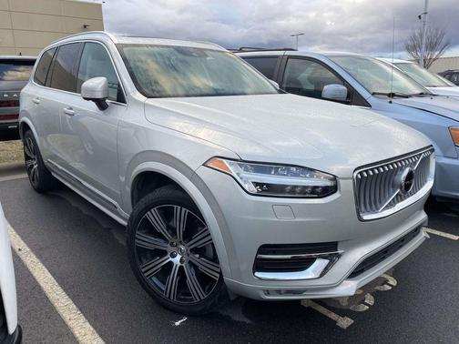 2022 Volvo XC90 T6 Inscription 7 Passenger