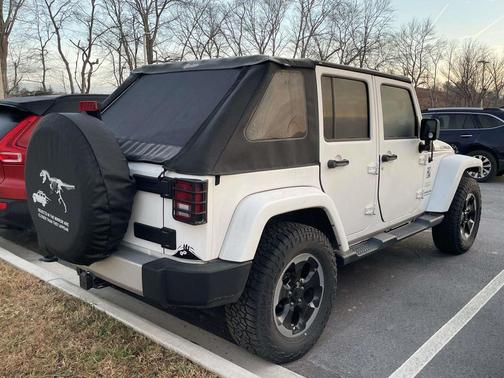2013 Jeep Wrangler Unlimited Sahara