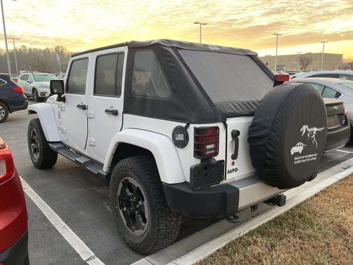 2013 Jeep Wrangler Unlimited Sahara