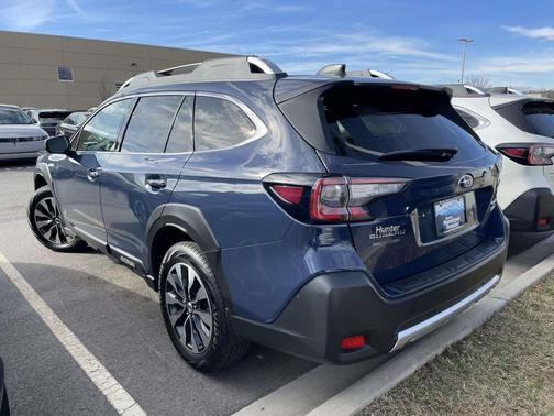 2025 Subaru Outback Touring XT