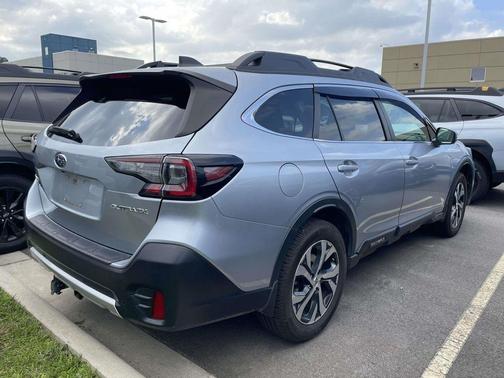 Ice Silver Metallic 2021 Subaru Outback Limited