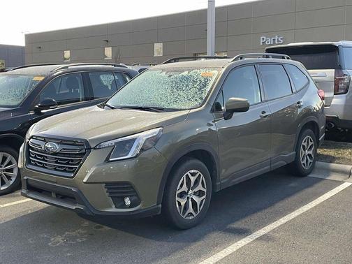 2024 Subaru Forester Premium
