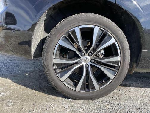 2023 Volvo XC60 B5 Core