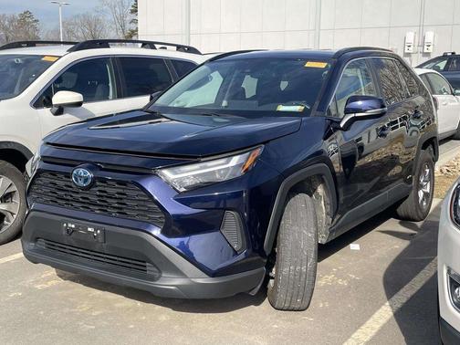 2022 Toyota RAV4 Hybrid XLE