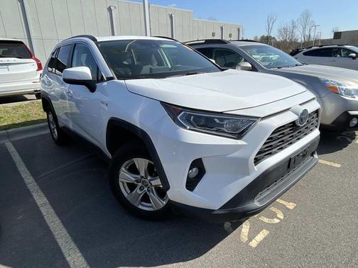 2019 Toyota RAV4 Hybrid XLE