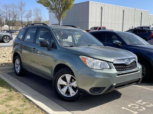 Jasmine Green Metallic 2016 Subaru Forester 2.5i