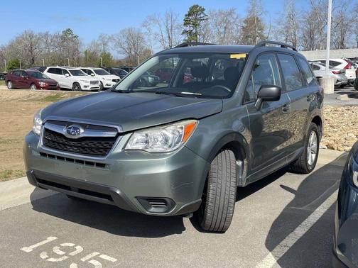 Jasmine Green Metallic 2016 Subaru Forester 2.5i