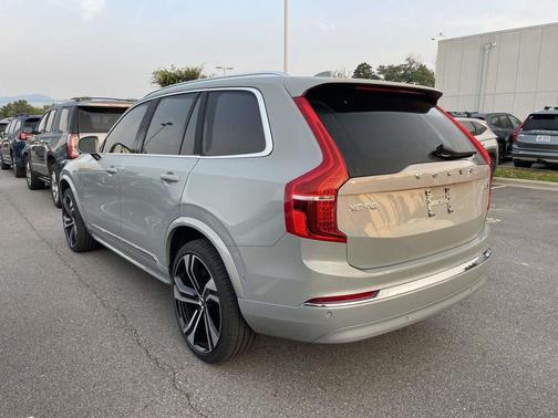 Metallic 2025 Volvo XC90 B6 Ultra