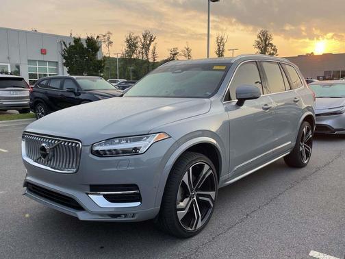 Metallic 2025 Volvo XC90 B6 Ultra