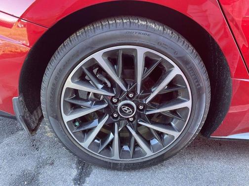 2021 Hyundai SONATA Limited