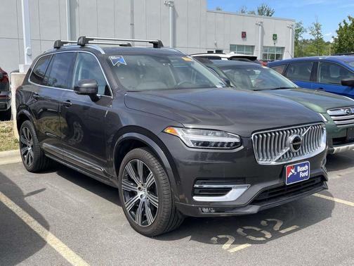 Platinum Grey Metallic 2023 Volvo XC90 B6 Ultimate 6-Seater