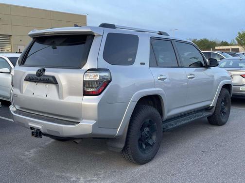 Classic Silver Metallic 2022 Toyota 4Runner SR5