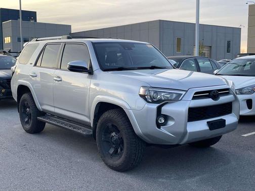 Classic Silver Metallic 2022 Toyota 4Runner SR5
