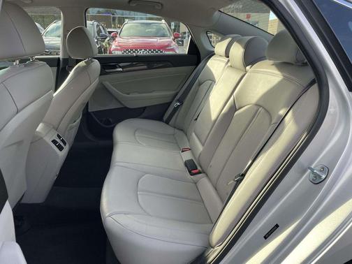 2018 Hyundai SONATA Limited