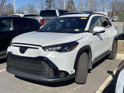 2024 Toyota Corolla Cross Hybrid SE