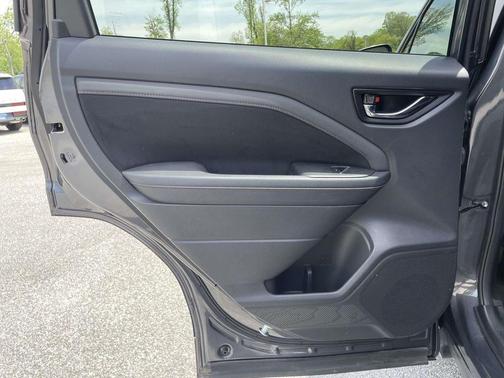 Magnetite Gray Metallic 2025 Subaru Forester Touring