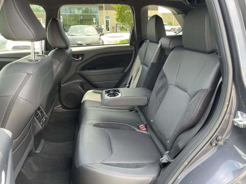 Magnetite Gray Metallic 2025 Subaru Forester Touring