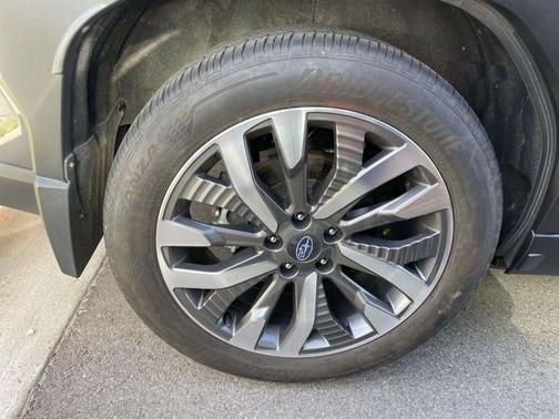 Magnetite Gray Metallic 2025 Subaru Forester Touring