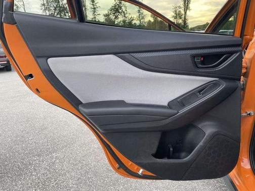 Sunshine Orange 2018 Subaru Crosstrek 2.0i Premium