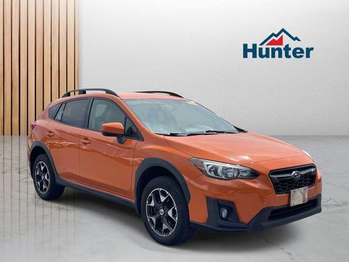 Sunshine Orange 2018 Subaru Crosstrek 2.0i Premium