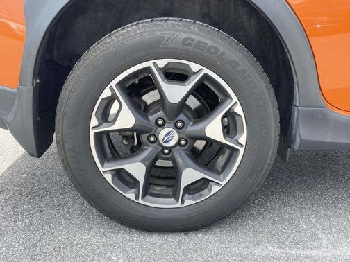 Sunshine Orange 2018 Subaru Crosstrek 2.0i Premium