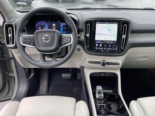 Sage Green Metallic 2023 Volvo XC40 B5 Plus Bright Theme