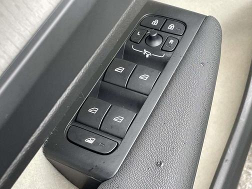Sage Green Metallic 2023 Volvo XC40 B5 Plus Bright Theme