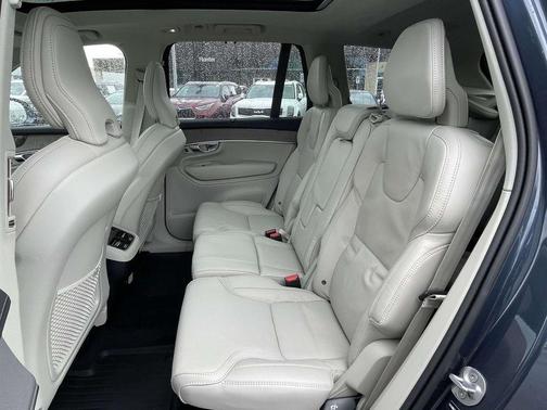 Denim Blue Metallic 2026 Volvo XC90 B6 Ultra 7-Seater