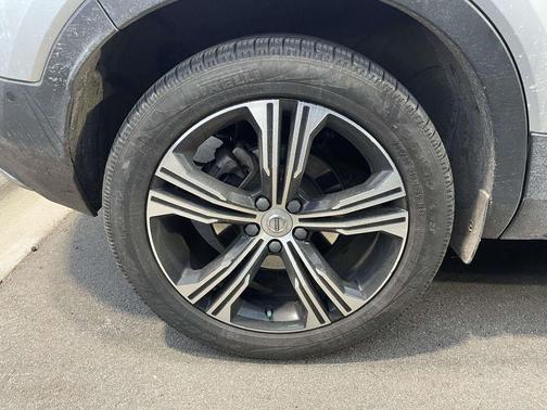 2019 Volvo XC40 T5 Inscription