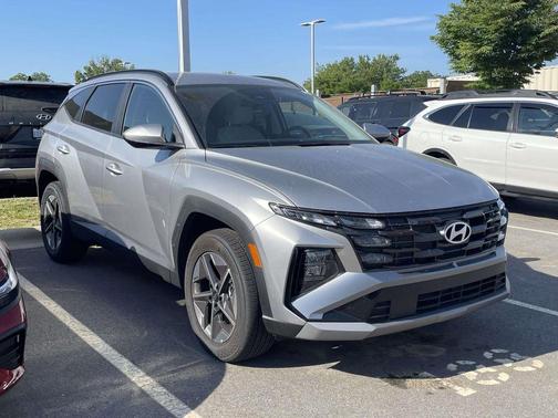 Shimmering Silver 2026 Hyundai TUCSON SEL