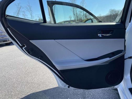 2015 Lexus IS 250 Base