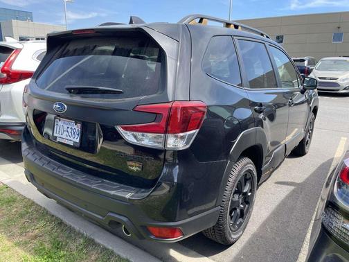 Crystal Black Silica 2025 Subaru Forester Wilderness