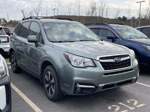 Jasmine Green Metallic 2018 Subaru Forester 2.5i Premium