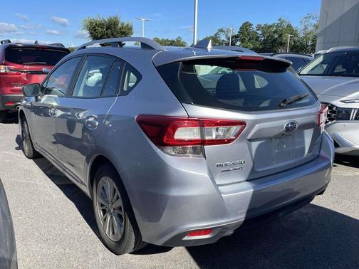 Ice Silver Metallic 2018 Subaru Impreza 2.0i Premium