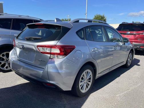 Ice Silver Metallic 2018 Subaru Impreza 2.0i Premium