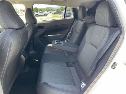 Crystal White Pearl 2024 Subaru Crosstrek Premium