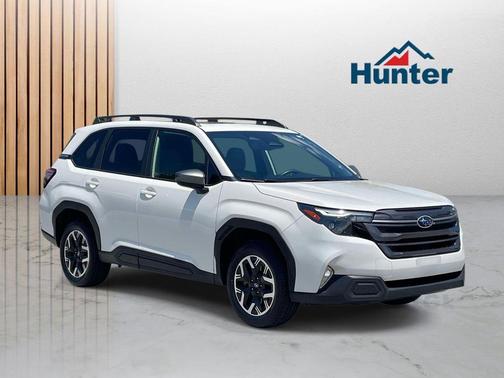 Crystal White Pearl 2025 Subaru Forester Premium