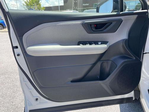 Crystal White Pearl 2025 Subaru Forester Premium
