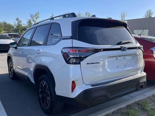 Crystal White Pearl 2025 Subaru Forester Premium
