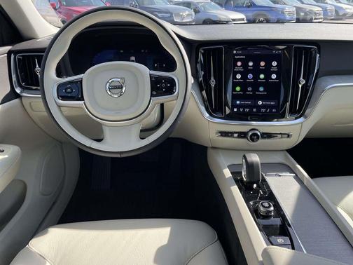 2026 Volvo V60 Cross Country B5 Plus