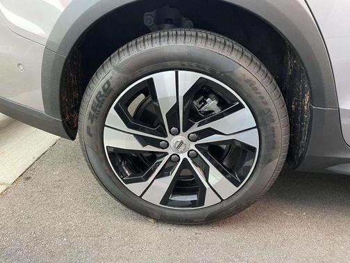 2026 Volvo V60 Cross Country B5 Plus