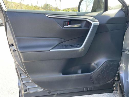 Magnetic Gray Metallic 2022 Toyota RAV4 Hybrid SE